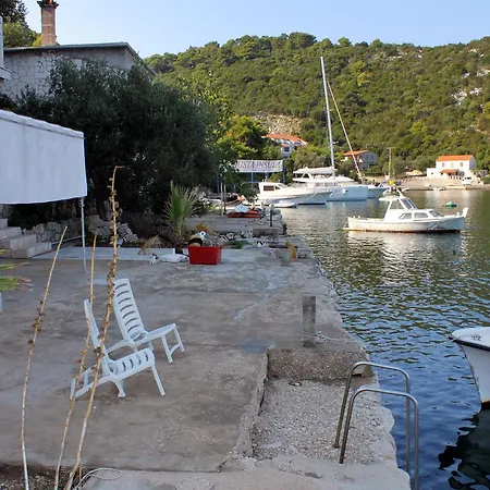 Apartment Zaklopatica 8346d Lastovo